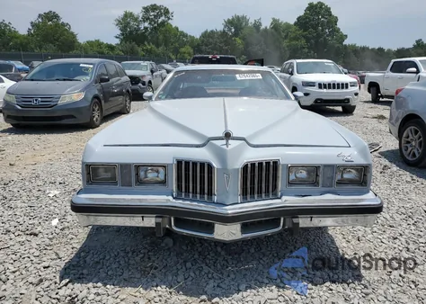 1977 Pontiac Grand Prix from USA, damaged, VIN NULL